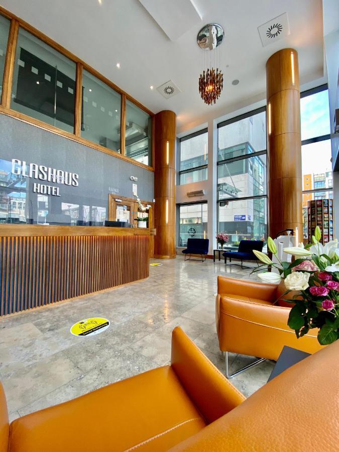 Glashaus Hotel Талат Екстериор снимка